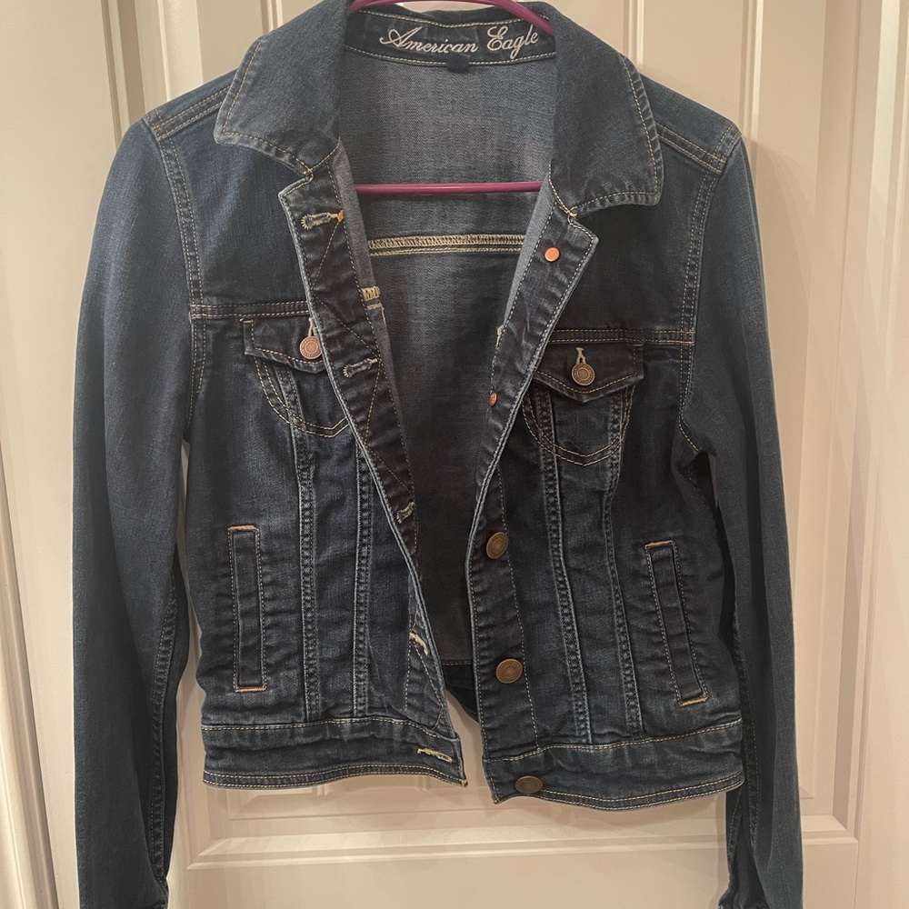 American Eagle Outfitters Women’s Medium Dark Blue Classic Denim Jean Jacket